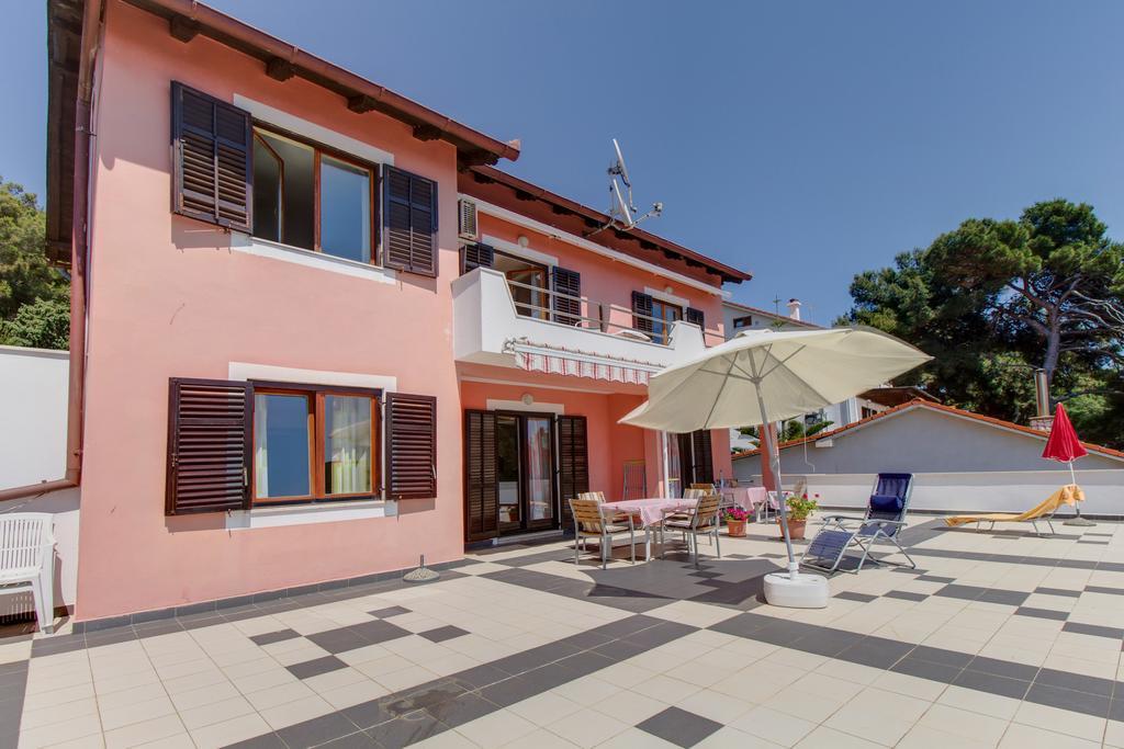 Apartments Villa Julija マリ・ロシニュ 部屋 写真