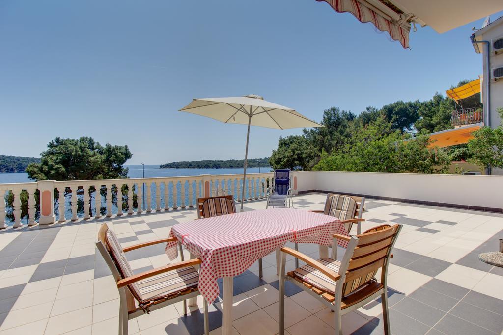 Apartments Villa Julija マリ・ロシニュ 部屋 写真
