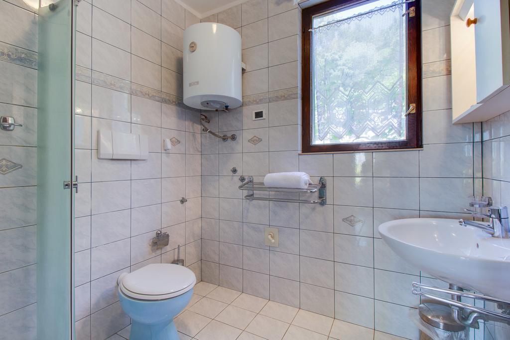 Apartments Villa Julija マリ・ロシニュ 部屋 写真