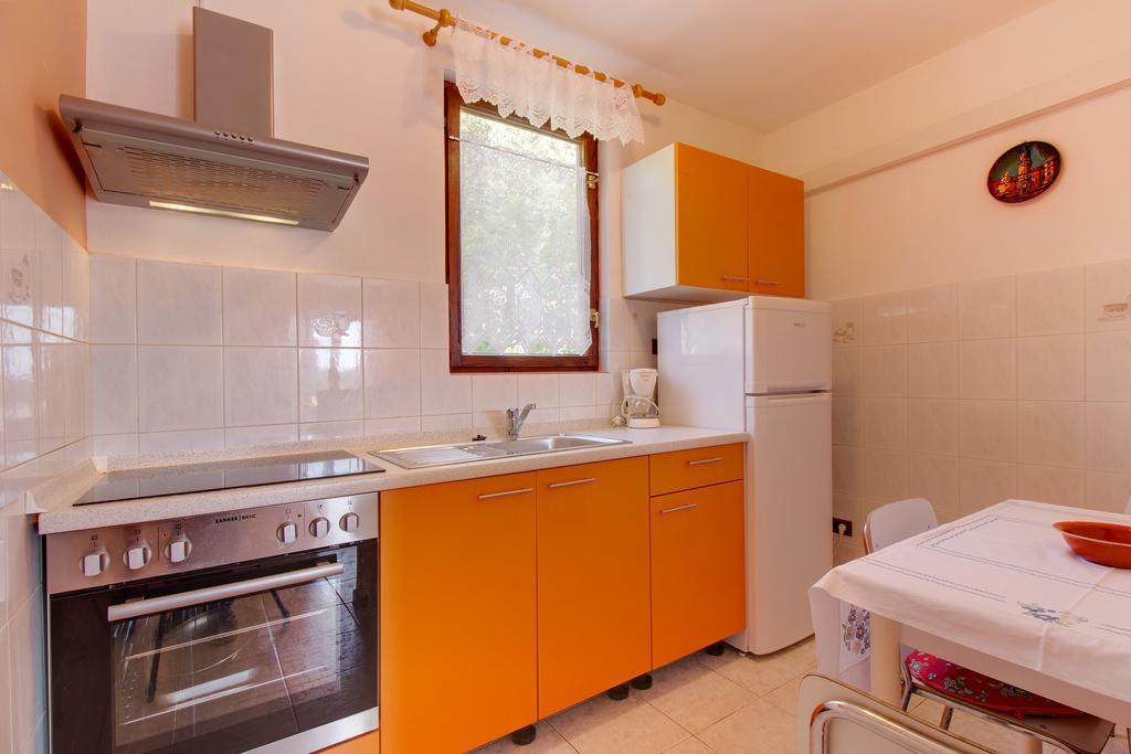 Apartments Villa Julija マリ・ロシニュ 部屋 写真
